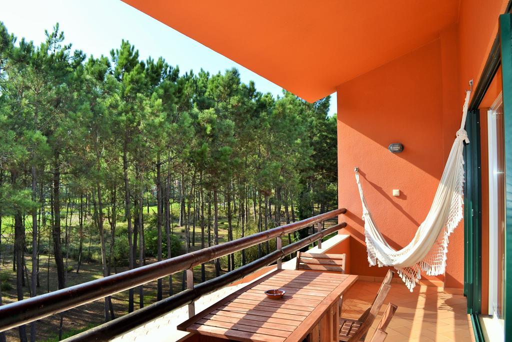 Apartamento Golf Resort ชาร์เนกา ภายนอก รูปภาพ